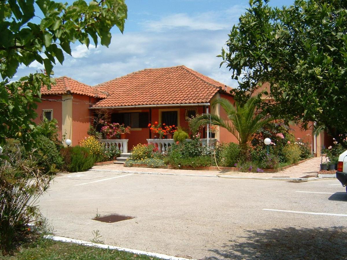 Nefeli House Holiday home *